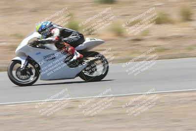 media/Apr-20-2025-AHRMA (Sun) [[393a79c373]]/Race/Group 4/Turn 4b/